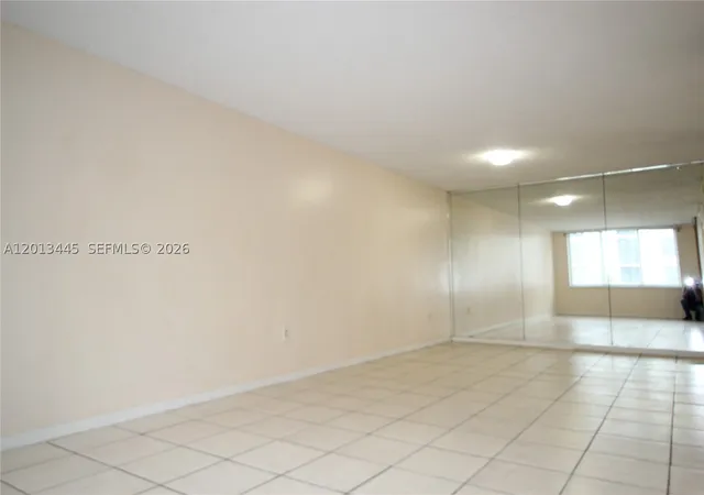 3rd image of 17890 W Dixie Hwy 519 Hwy, North Miami Beach, FL 33160