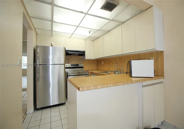 5th image of 17890 W Dixie Hwy 519 Hwy, North Miami Beach, FL 33160
