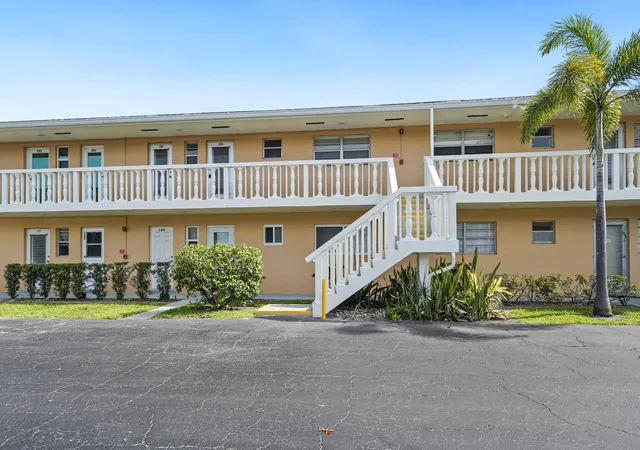 2nd image of 2222 Ne 1st Wy #204, Boynton Beach, FL 33435 | MLS# B26025418