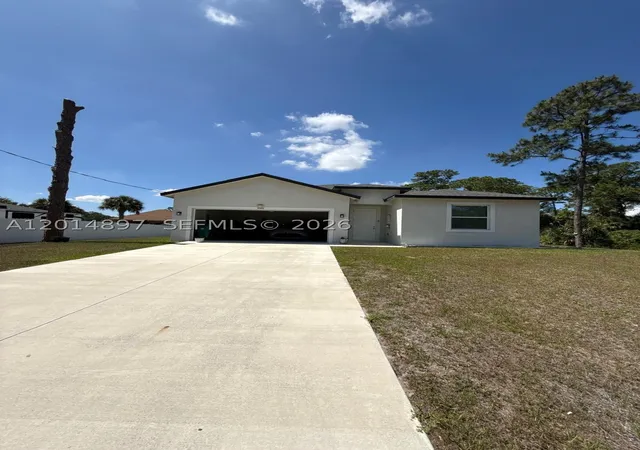 2nd image of 5020 Myrtlewood Rd, La Belle, FL 33935 | MLS# A12014897