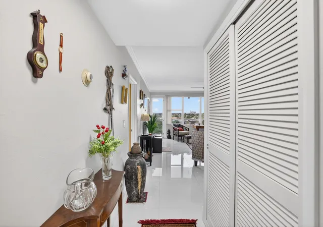 Homes for sale in Fort Lauderdale, FL | 3333 Ne 34Th St #701, Fort Lauderdale, FL 33308 | MLS# B26025433