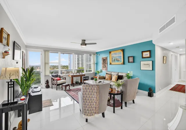 Homes for sale in Fort Lauderdale, FL | 3333 Ne 34Th St #701, Fort Lauderdale, FL 33308 | MLS# B26025433
