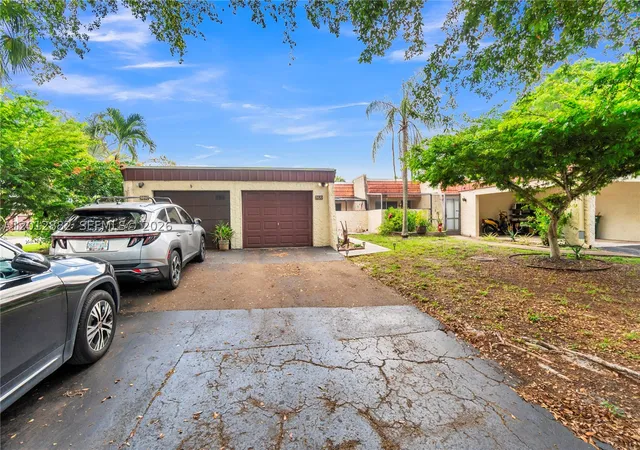 Photo 2 of Single family home for sale at 9820 Nw 65th Ct #B13, Tamarac, FL 33321 | MLS# A12012882 | Listing updated on 2026-08-26