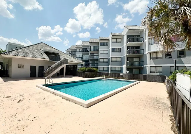 Homes for sale in West Palm Beach, FL | 1900 N Congress Avenue, West Palm Beach, FL 33401 | Houzeo