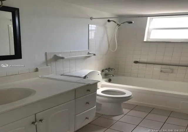 Homes for sale in Hollywood, FL | 1830 Dixianna St #201, Hollywood, FL 33020 | MLS# B26025533