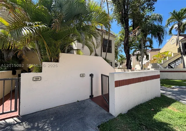 Homes for sale in Miami, FL | 12922 Sw 88th Ter #B-206, Miami, FL 33186 | MLS# A12015082