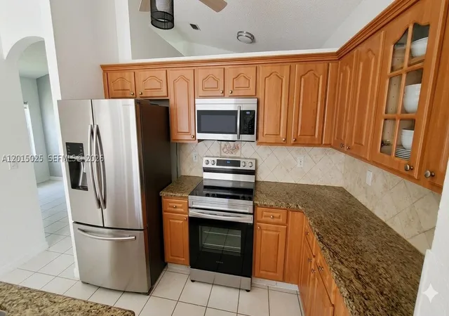 Photo 3 of Townhouse for sale at 10273 Sw 162Nd Ct, Miami, FL 33196 | MLS# A12015025 | Listing updated on 2026-08-26
