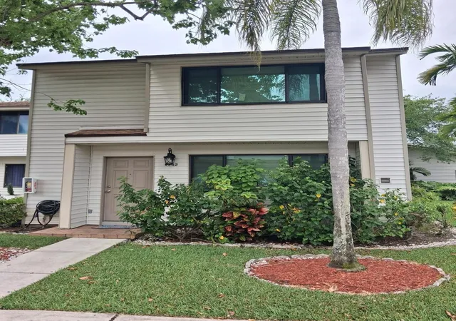 2nd image of 9752 Nw 37th St #7g, Sunrise, FL 33351 | MLS# B26025582
