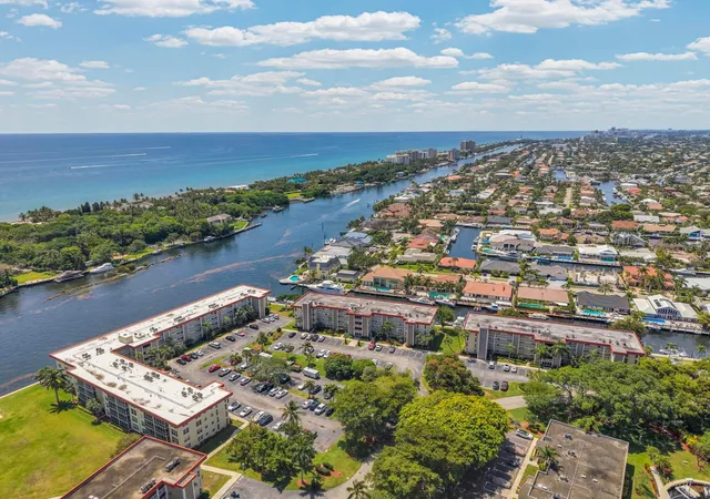 Homes for sale in Lighthouse Point, FL | 3050 Ne 48th Ct #305, Lighthouse Point, FL 33064 | MLS# B26025758