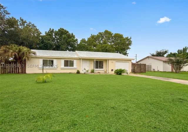 Photo 2 of Single family home for sale at 731 Sw 24th St Sw, Vero Beach, FL 32962 | MLS# A12015417 | Listing updated on 2026-10-04