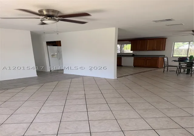Homes for sale in Vero Beach, FL | 731 Sw 24Th St Sw, Vero Beach, FL 32962 | MLS# A12015417