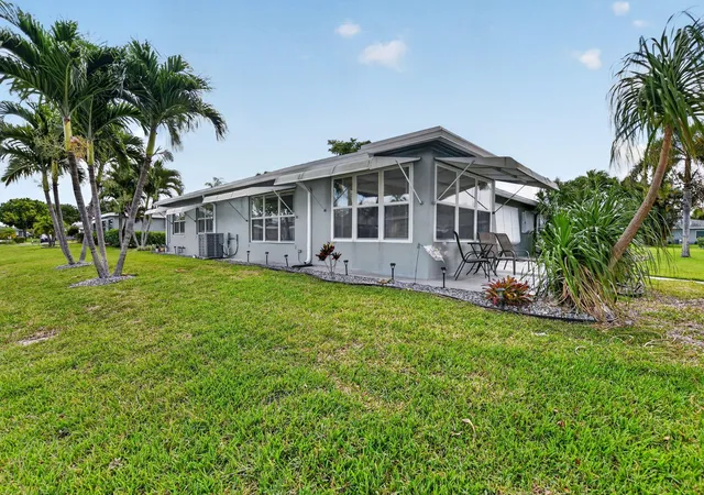 4th image of 920 South Dr #A, Delray Beach, FL 33445 | MLS# B26025804