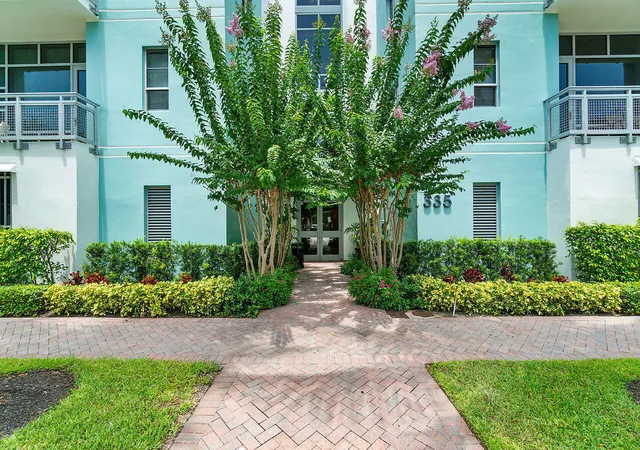 2nd image of 335 Se 6th Ave #304, Delray Beach, FL 33483 | MLS# B26025811