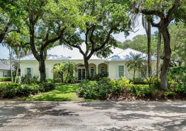 Homes for sale in Indian River Shores, FL | 1031 River Trl, Indian River Shores, FL 32963 | MLS# B26025851