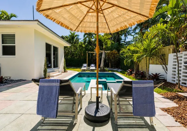 Homes for sale in Fort Lauderdale, FL | 610 Ne 16Th Ter, Fort Lauderdale, FL 33304 | MLS# B26025890