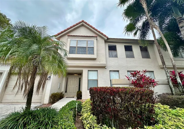 1st image of 5790 Coach House Cir #E, Boca Raton, FL 33486 | MLS# A12015719