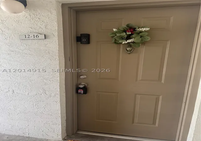3rd image of 520 S Park Rd, Hollywood, FL 33021