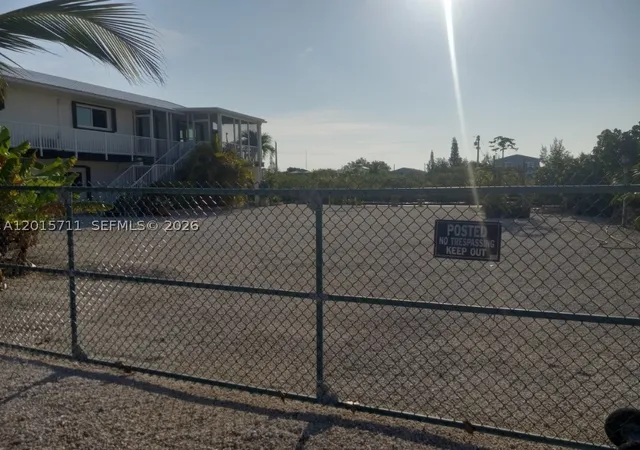 24th image of 251 Pelican Ln, Big Pine, FL 33043 | MLS# A12015711