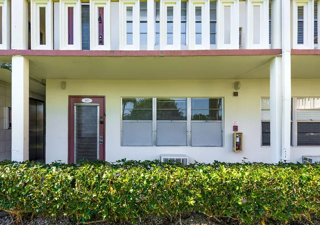 Homes for sale in Boca Raton, FL | 301 Preston H #301, Boca Raton, FL 33434 | MLS# B26026084