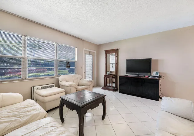 Homes for sale in Boca Raton, FL | 301 Preston H #301, Boca Raton, FL 33434 | MLS# B26026084