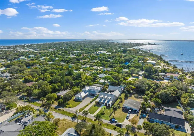 2nd image of 531 Sunset Blvd, Melbourne Beach, FL 32951 | MLS# B26026106