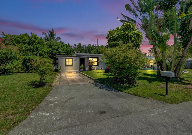 Homes for sale in Pompano Beach, FL | 1465 Ne 27th St, Pompano Beach, FL 33064 | MLS# B26026136