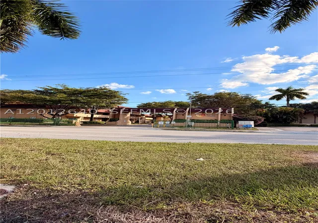 Condo for sale at 9972 Sw 88Th St #1125, Miami, FL 33176 | MLS# A12012640