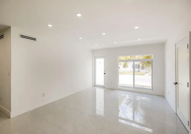2nd image of 4701 Sw 7th St, Miami, FL 33134 | MLS# B26026146