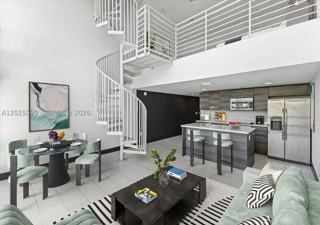 Listing Photo 2 - Condo for sale in building located at 421 Meridian Ave, Miami Beach, FL 33139 - Unit #19
