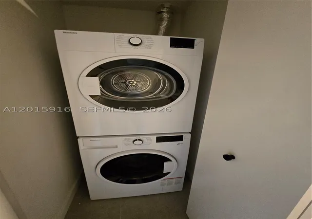 Photo 3 of Condo for sale at 121 Ne 5 St #709, Miami, FL 33132 | MLS# A12015916 | Listing updated on 2026-10-09