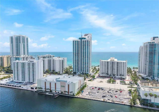 Photo 2 of Condo for sale at 3101 S Ocean Dr #2705, Hollywood, FL 33019 | MLS# A12008914 | Listing updated on 2026-05-13