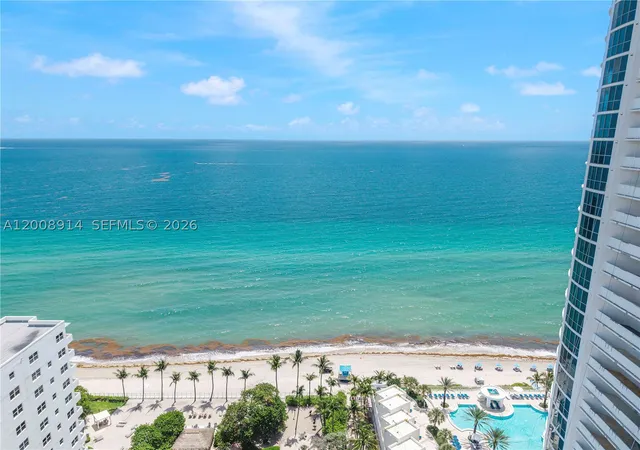Photo 4 of Condo for sale at 3101 S Ocean Dr #2705, Hollywood, FL 33019 | MLS# A12008914 | Listing updated on 2026-05-13