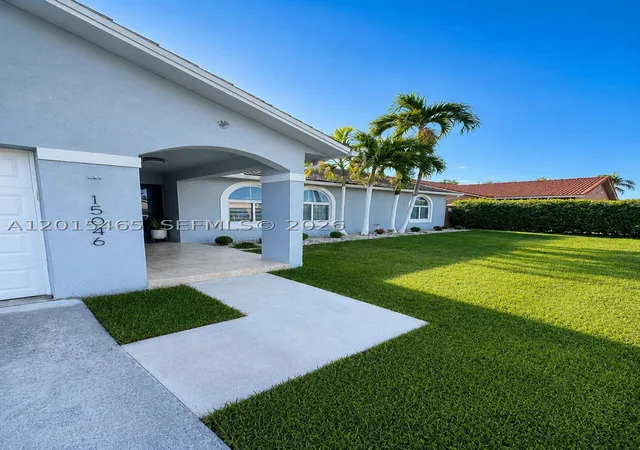 Photo 3 of Single family home for sale at 15046 Sw 148th Pl, Miami, FL 33196 | MLS# A12015465 | Listing updated on 2026-08-22