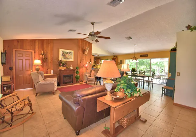 4th image of 32801 Hwy 441 N, Okeechobee, FL 34972 | MLS# B26026351