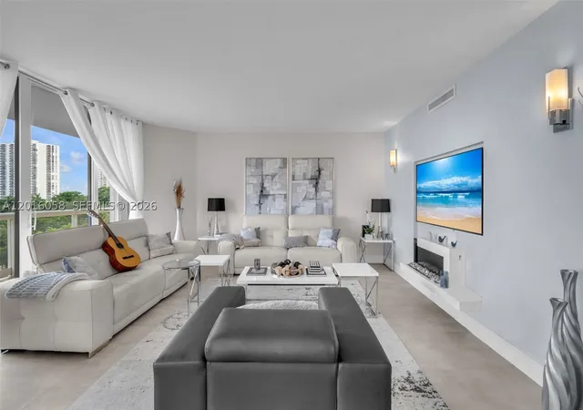 Condo for sale at 20191 E Country Club Dr #601, Aventura, FL 33180 | MLS# A12016058 | Listing updated on 2026-10-08