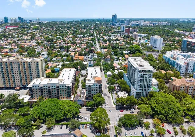 27th image of 3590 Coral Way #502, Miami, FL 33145 | MLS# B26026412