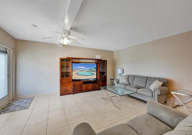 Homes for sale in Hollywood, FL | 1300 N 12Th Ct, Hollywood, FL 33019