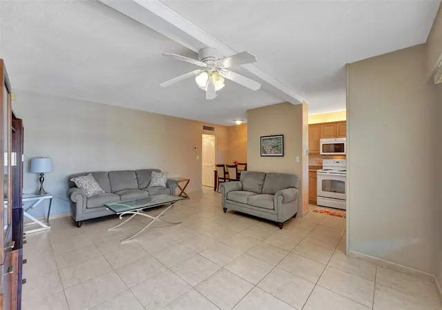 Homes for sale in Hollywood, FL | 1300 N 12Th Ct, Hollywood, FL 33019