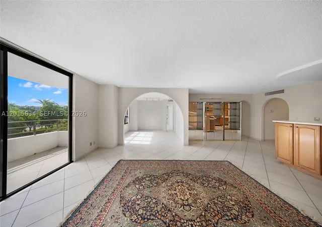 Listing Photo 3 - Condo for sale in building located at 600 Three Islands Blvd, Hallandale Beach, FL 33009 - Unit #212