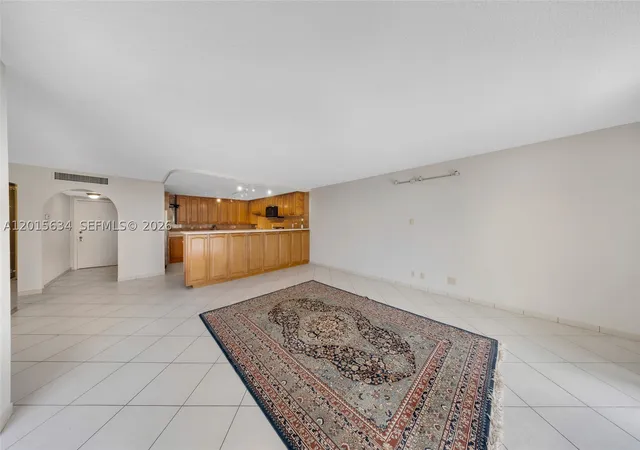 Listing Photo 4 - Condo for sale in building located at 600 Three Islands Blvd, Hallandale Beach, FL 33009 - Unit #212