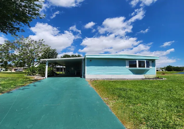 Homes for sale in Port St Lucie, FL | 17 Rio Verde Wy, Port St Lucie, FL 34952 | MLS# B26026583