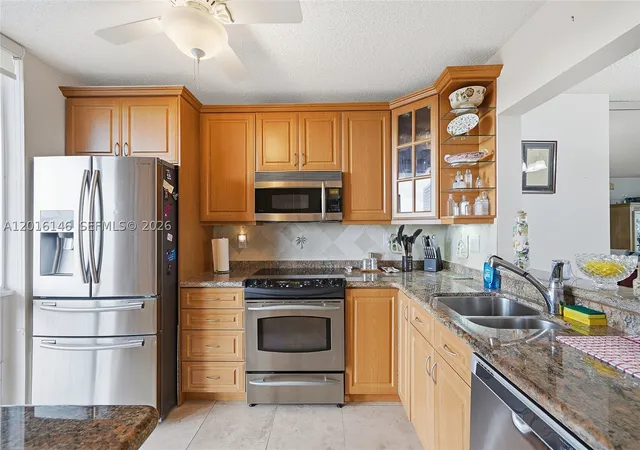 3rd image of 521 N Riverside Dr #606, Pompano Beach, FL 33062 | MLS# A12016146
