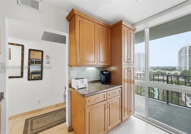 4th image of 521 N Riverside Dr #606, Pompano Beach, FL 33062 | MLS# A12016146