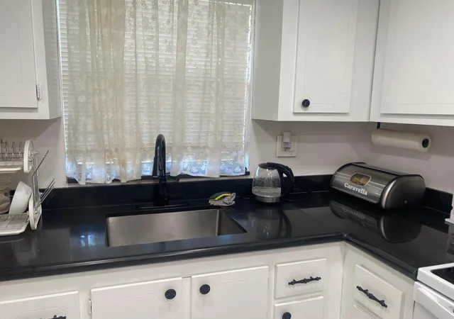2nd image of 9821 Sunrise Lakes Blvd, Sunrise, FL 33322