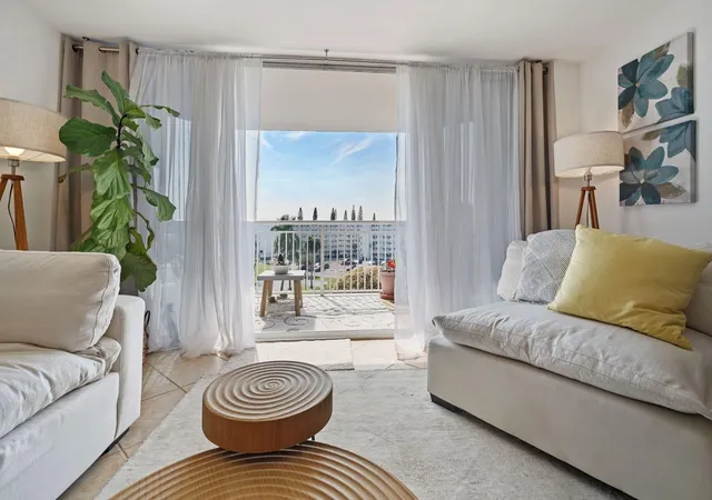 2nd image of 18021 Biscayne Blvd #504, Aventura, FL 33160 | MLS# B26026798
