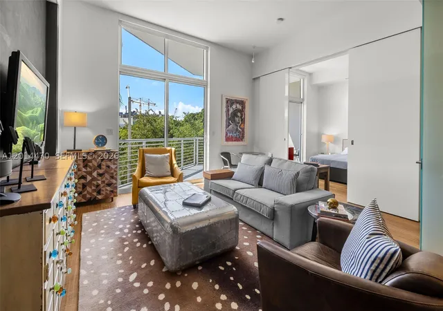 Photo 3 of Condo for sale at 2001 Meridian Ave #404, Miami Beach, FL 33139 | MLS# A12014470 | Listing updated on 2026-10-08