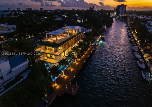 Photo 3 of Mansion for sale at 13390 Biscayne Bay Dr, North Miami, FL 33181 | MLS# A12016361 | Listing updated on 2026-10-07