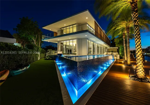 Photo 4 of Single family home for sale at 13390 Biscayne Bay Dr, North Miami, FL 33181 | MLS# A12016361 | Listing updated on 2026-10-07