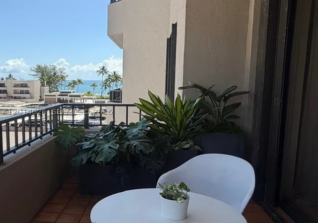 3rd image of 201 Crandon Blvd #424, Key Biscayne, FL 33149 | MLS# A12014626