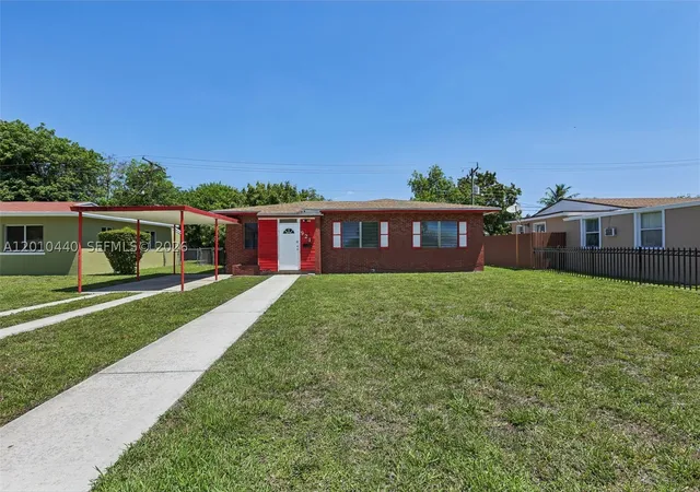 3rd image of 921 Ne 159Th St, North Miami Beach, FL 33162 | MLS# A12010440
